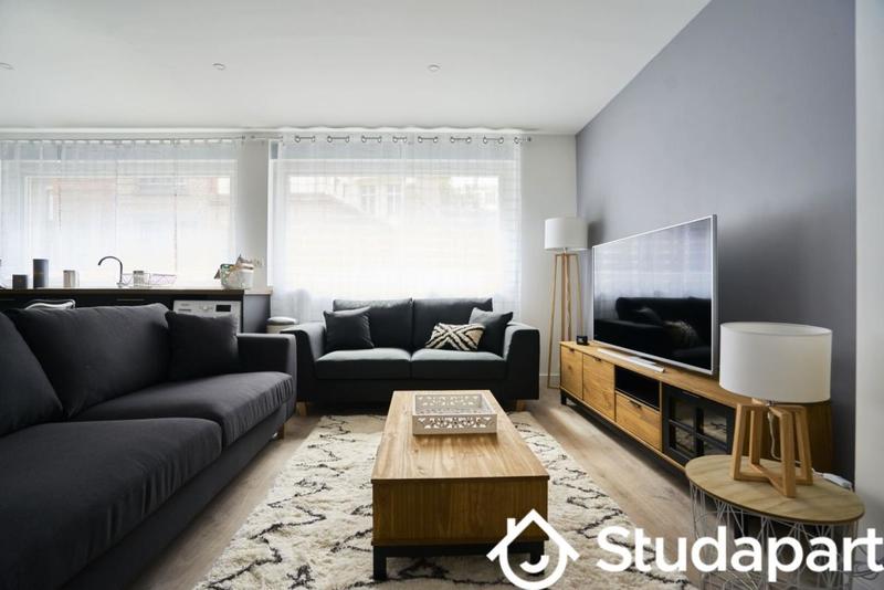 Chambre - 10 m² - 1 pièce