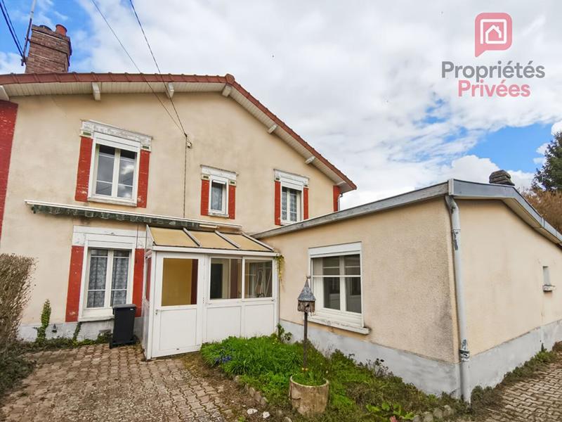 Maison - 90 m² - 4 pièces
