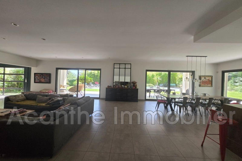 Villa - 280 m² - 7 pièces