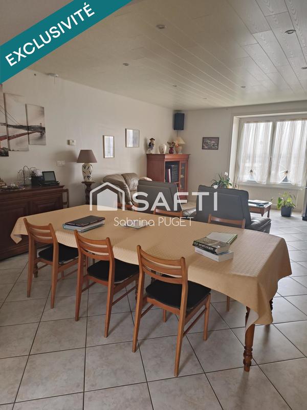 Maison - 230 m² - 9 pièces