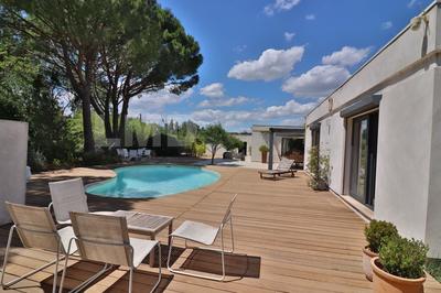 Maison - 251 m² - 7 pièces