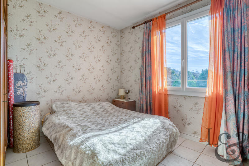 Maison - 105 m² - 6 pièces