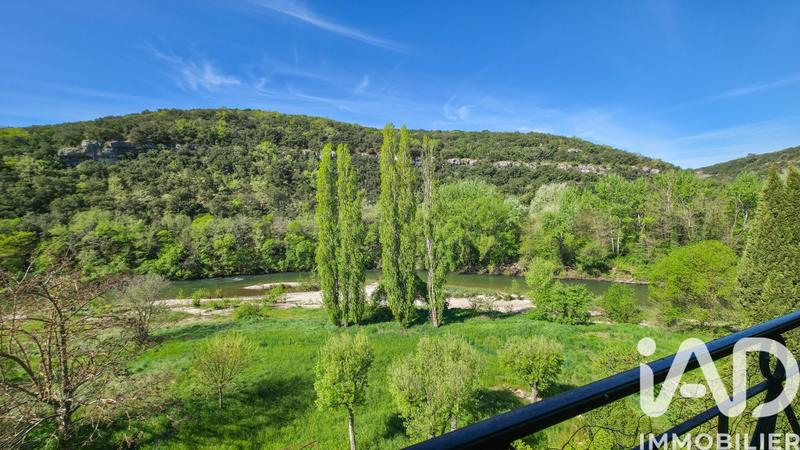 Maison - 360 m² - 12 pièces