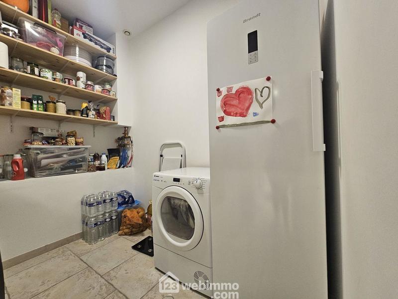 Maison - 309 m² - 8 pièces