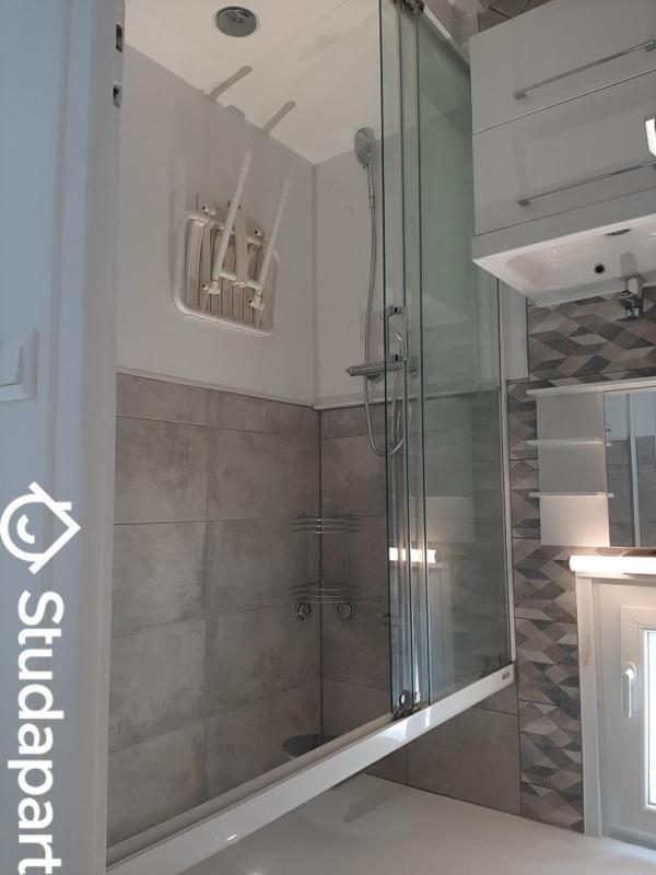 Chambre - 9 m² - 1 pièce