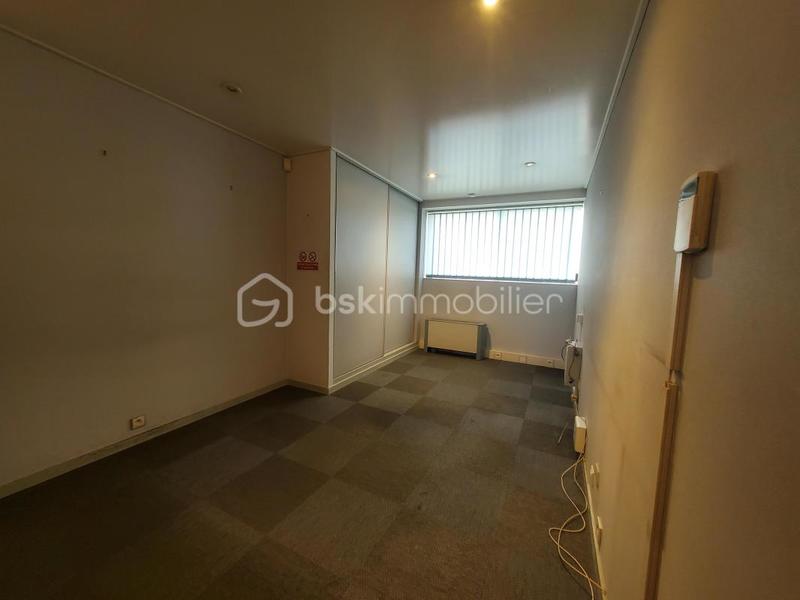 Bureau - 140 m² - 7 pièces