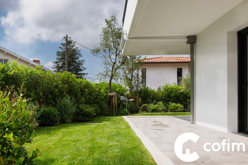 Appartement - 111 m² - 4 pièces