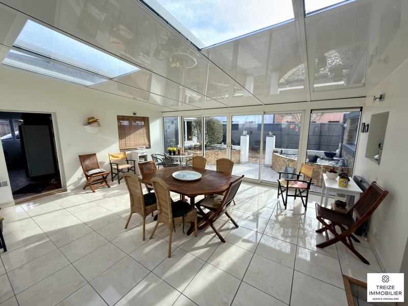 Maison traditionnelle - 196 m² - 6 pièces