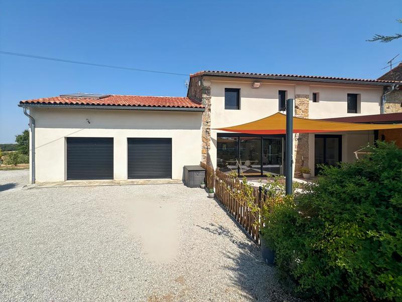 Maison - 185 m² - 4 pièces