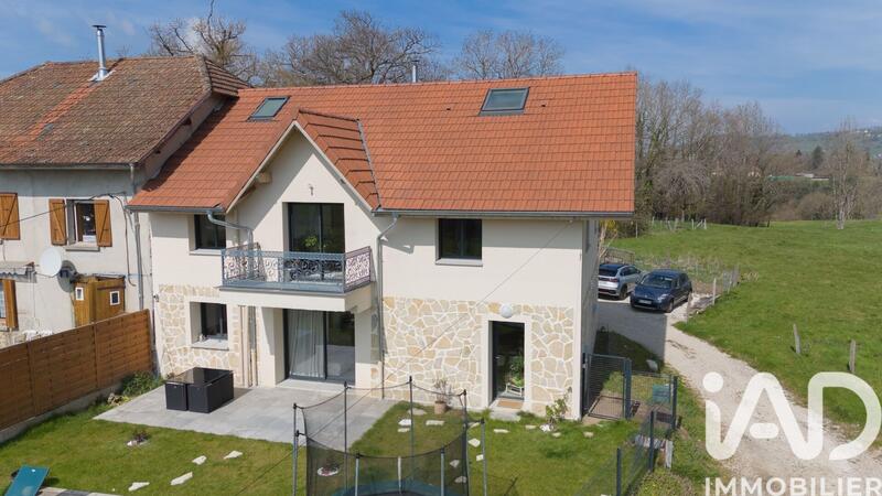 Maison - 157 m² - 7 pièces