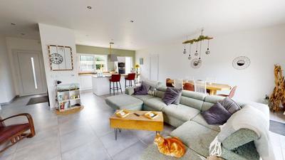 Maison - 121 m² - 5 pièces