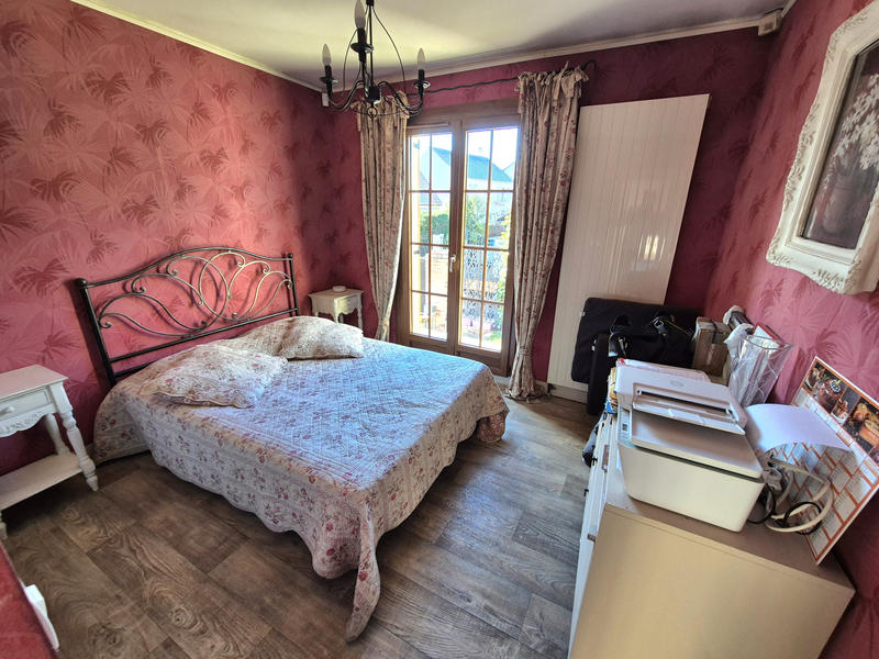 Maison - 95 m² - 5 pièces