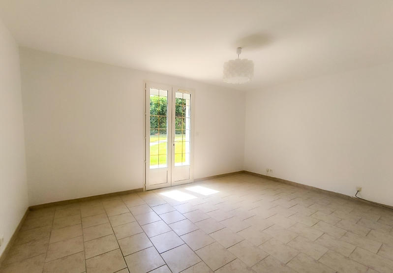 Maison - 212 m² - 7 pièces