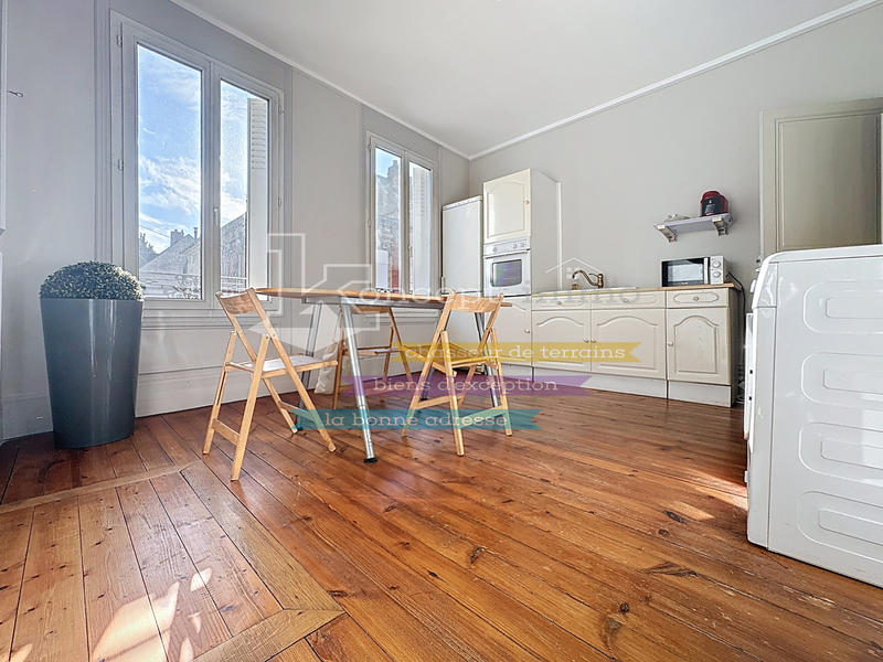 Immeuble - 117 m² - 6 pièces