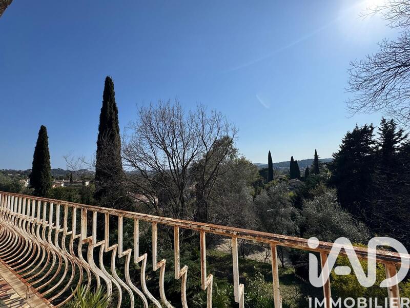 Maison - 167 m² - 7 pièces