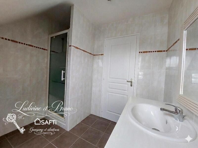 Maison - 126 m² - 7 pièces