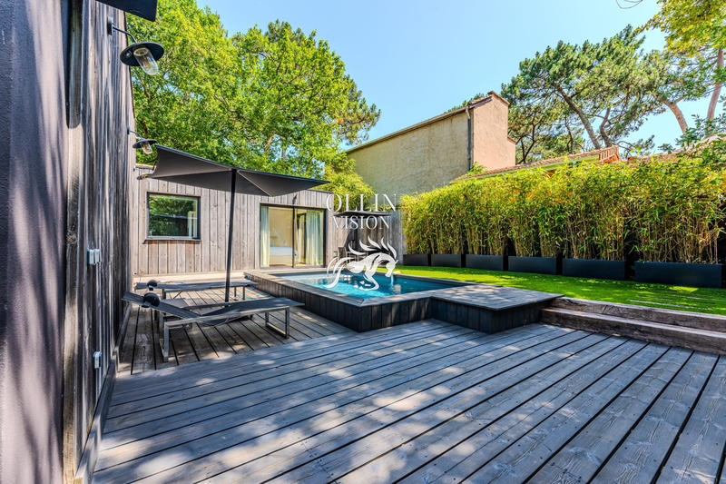 Villa - 220 m² - 7 pièces