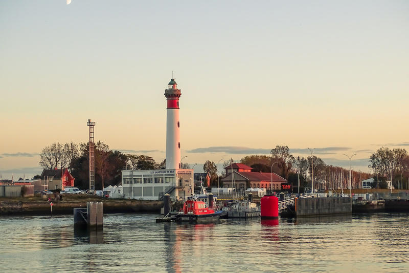Visite commentée du Port et du Phare de Ouistreham
