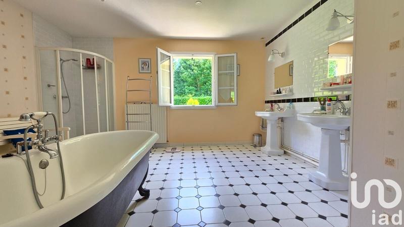 Maison - 187 m² - 5 pièces