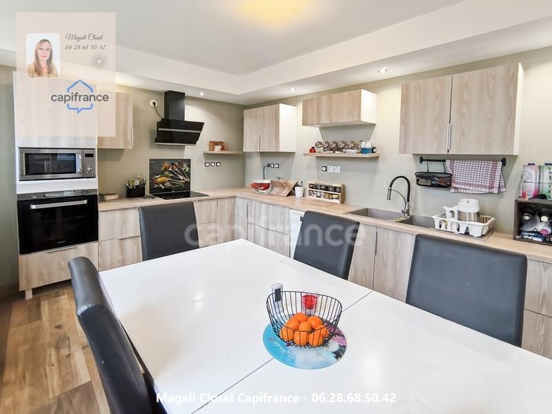 Maison de village - 217 m² - 10 pièces