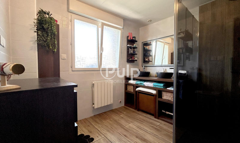 Pavillon - 148 m² - 6 pièces