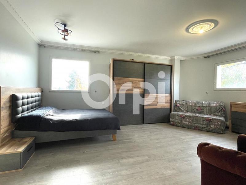 Maison - 265 m² - 7 pièces