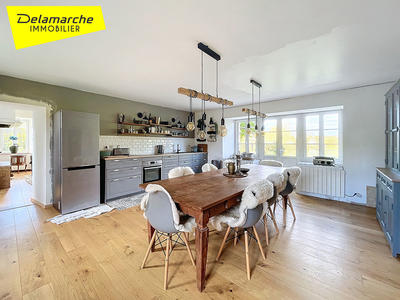 Maison - 224 m² - 7 pièces