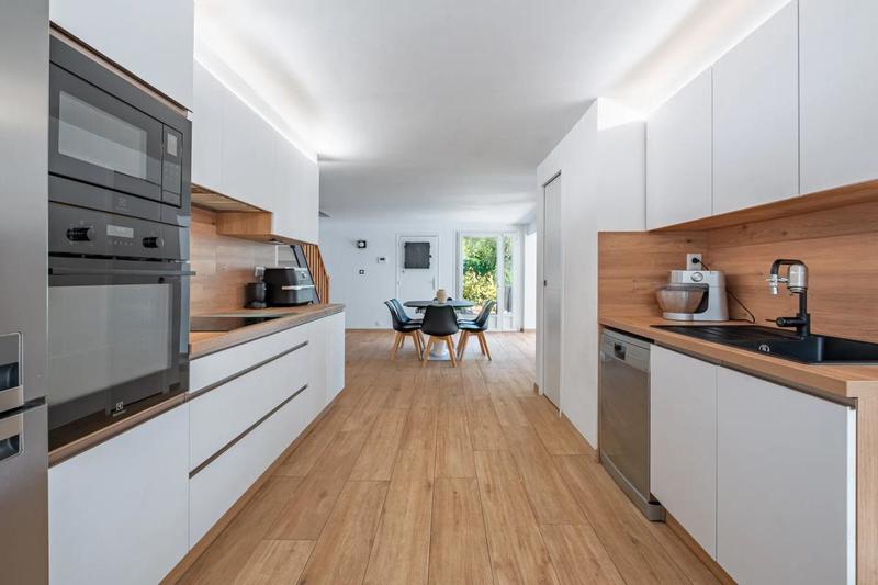 Maison - 170 m² - 5 pièces