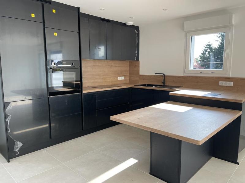 Maison - 90 m² - 3 pièces