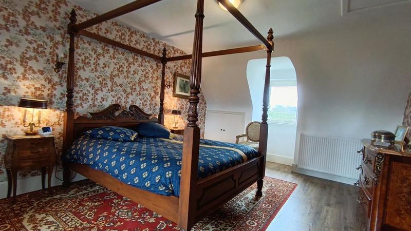 Maison en pierre - 310 m² - 12 pièces