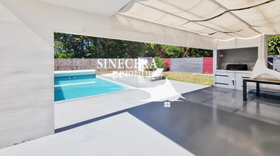 Villa - 140 m² - 6 pièces