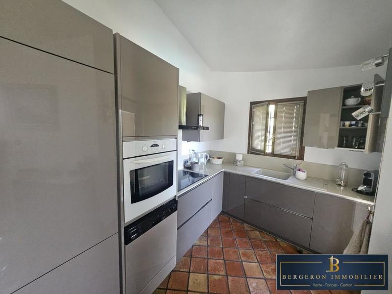 Villa - 197 m² - 8 pièces