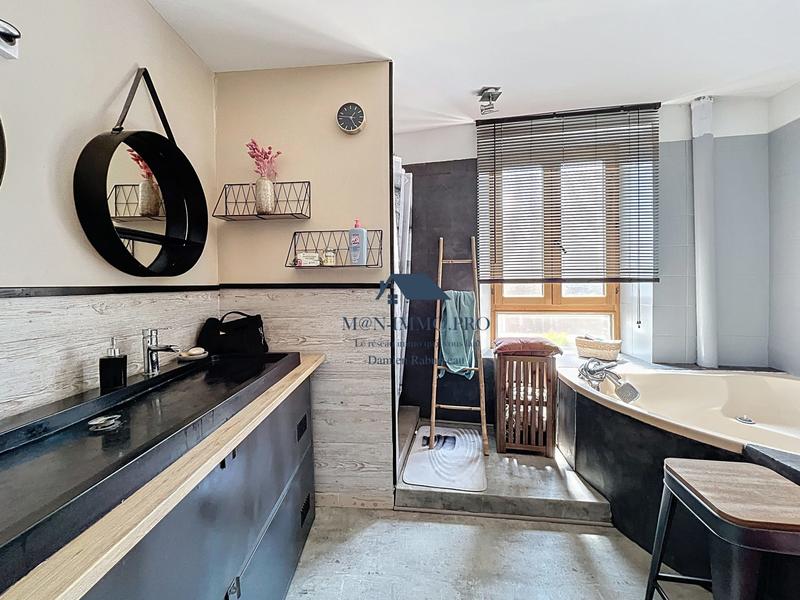 Maison ancienne - 210 m² - 9 pièces