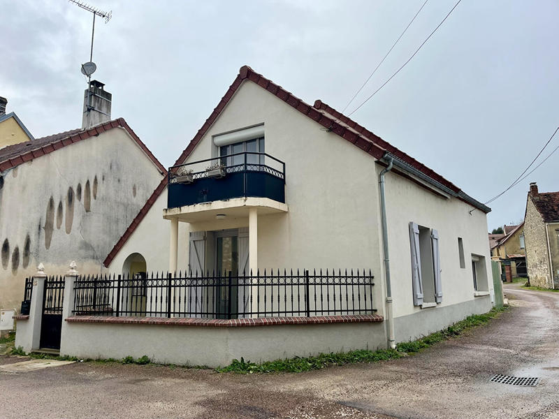 Maison de village - 95 m² - 4 pièces