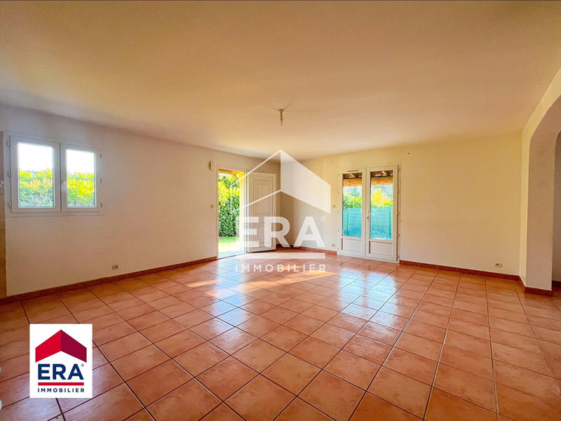 Maison - 104 m² - 4 pièces