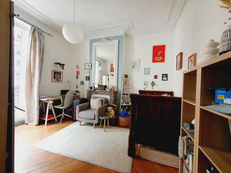 Studio - 231 m² - 9 pièces