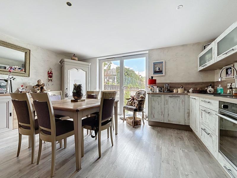 Appartement - 98 m² - 3 pièces