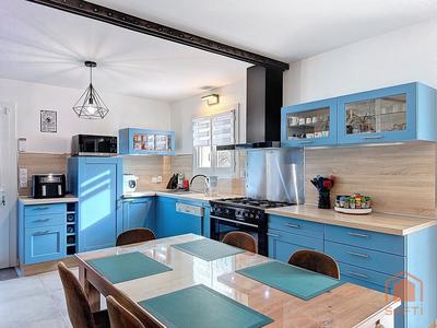 Villa - 97 m² - 6 pièces