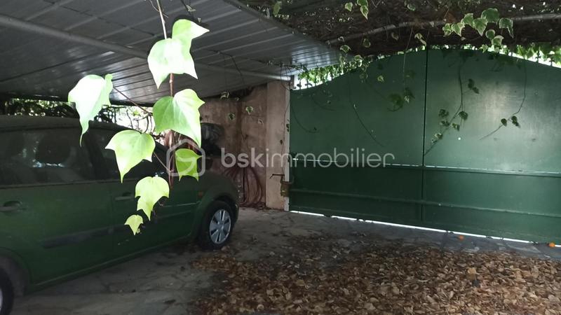 Villa - 251 m² - 8 pièces