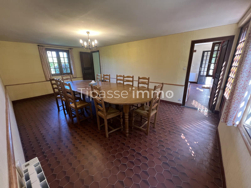 Maison - 180 m² - 10 pièces