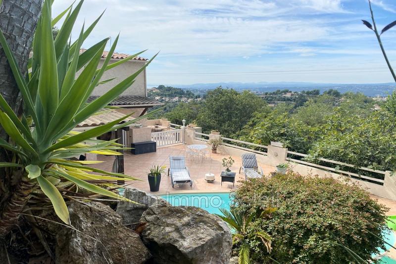 Maison - 180 m² - 6 pièces