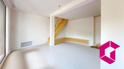 Maison - 95 m² - 3 pièces