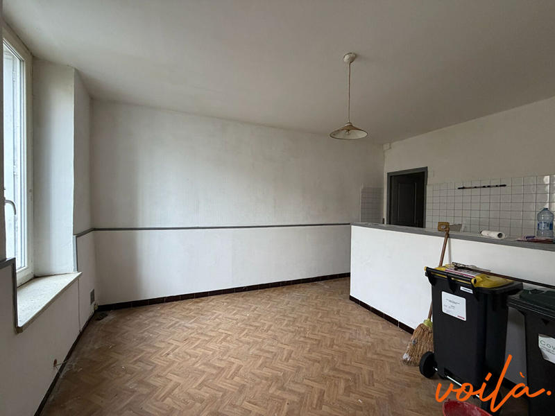 Immeuble - 160 m² - 8 pièces