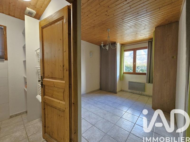 Appartement - 84 m² - 4 pièces