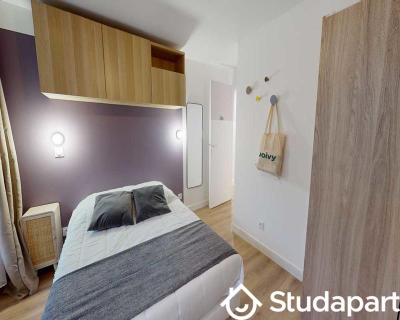 Chambre - 43 m² - 1 pièce