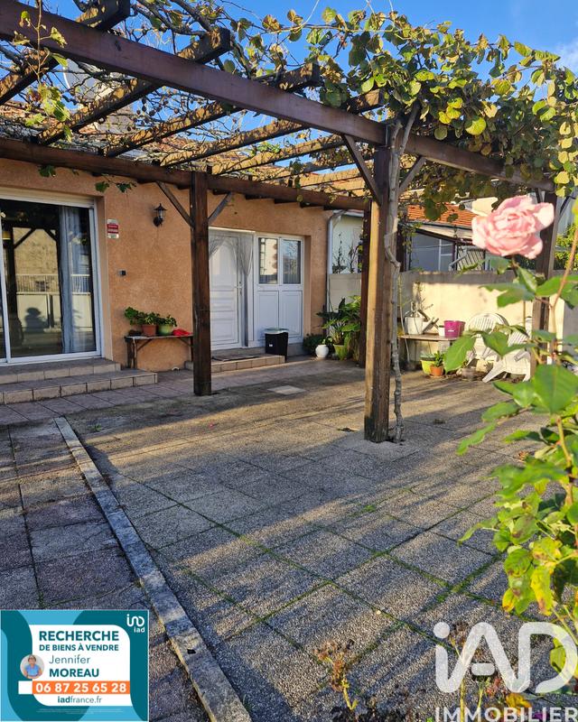 Maison - 102 m² - 5 pièces