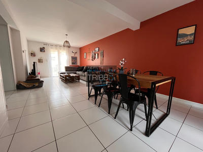 Appartement - 75 m² - 3 pièces