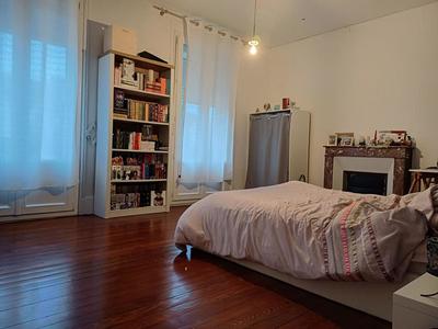 Propriété - 182 m² - 8 pièces