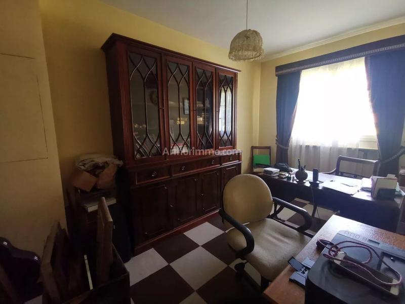 Maison - 177 m² - 9 pièces