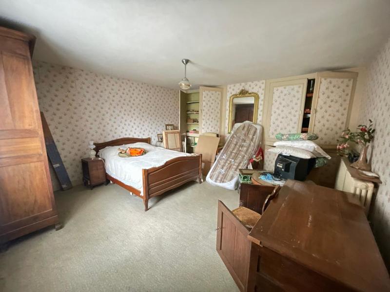 Maison - 200 m² - 6 pièces